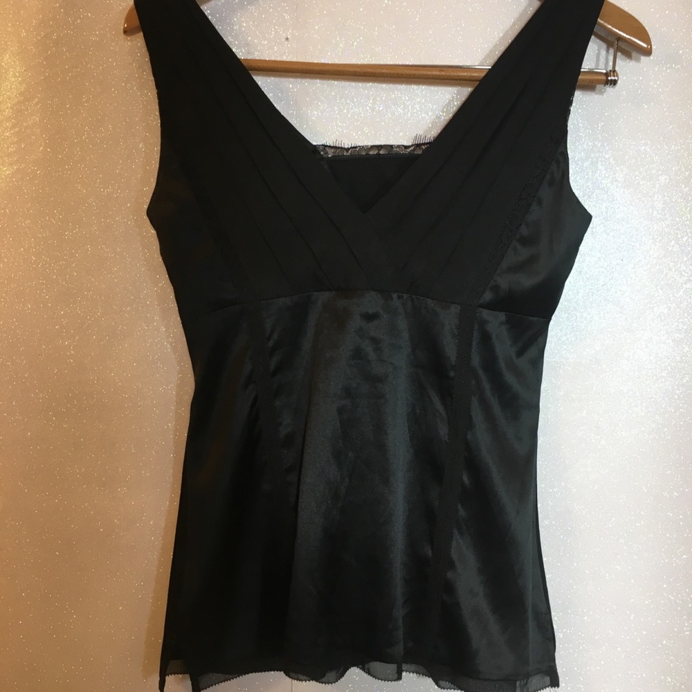 Tops - Picture 5 of 8